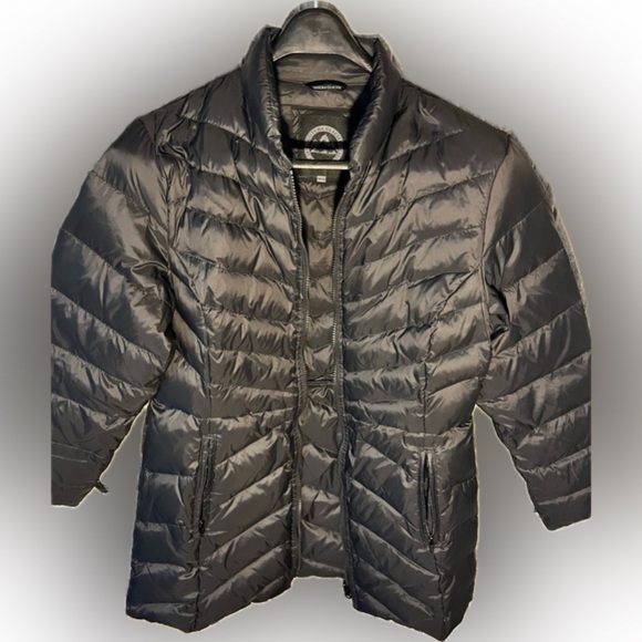 Black Puffer Jacket - Picture 1 of 3